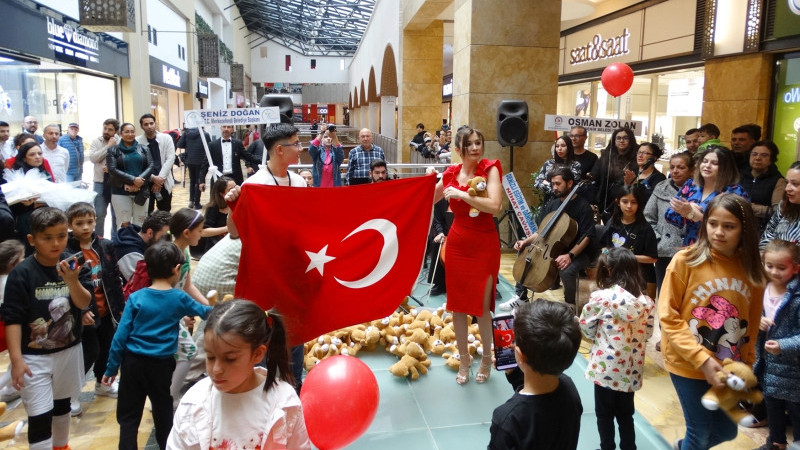 Depremzede Öğretmenin İsmi Kütüphanede Yaşayacak      