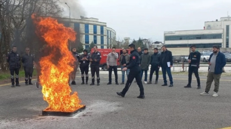 YANGIN SÖNDÜRME TATBİKATI GERÇEKLEŞTİRİLDİ