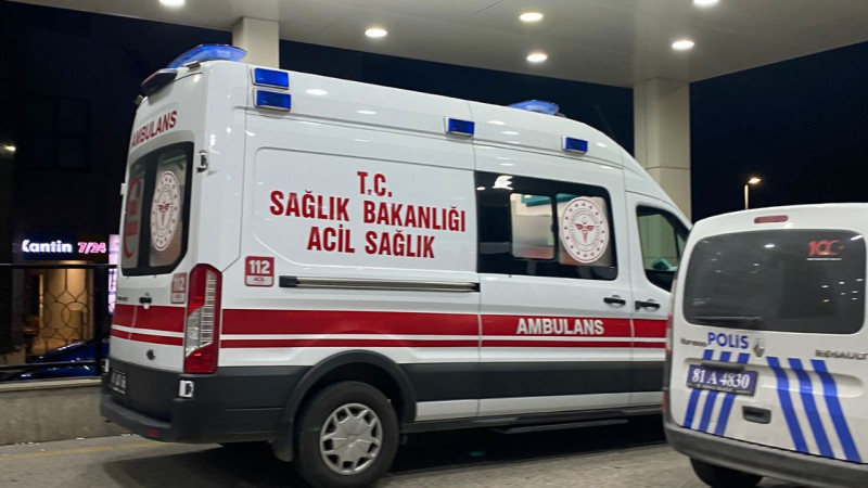 Yığılca'da Bıçaklı Kavga; 1 Kişi Ağır Yaralandı