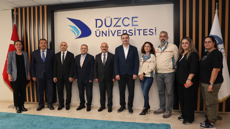 Düzce Üniversitesi’nden Sanayi Kuruluşlarıyla Eğitim İş Birliği